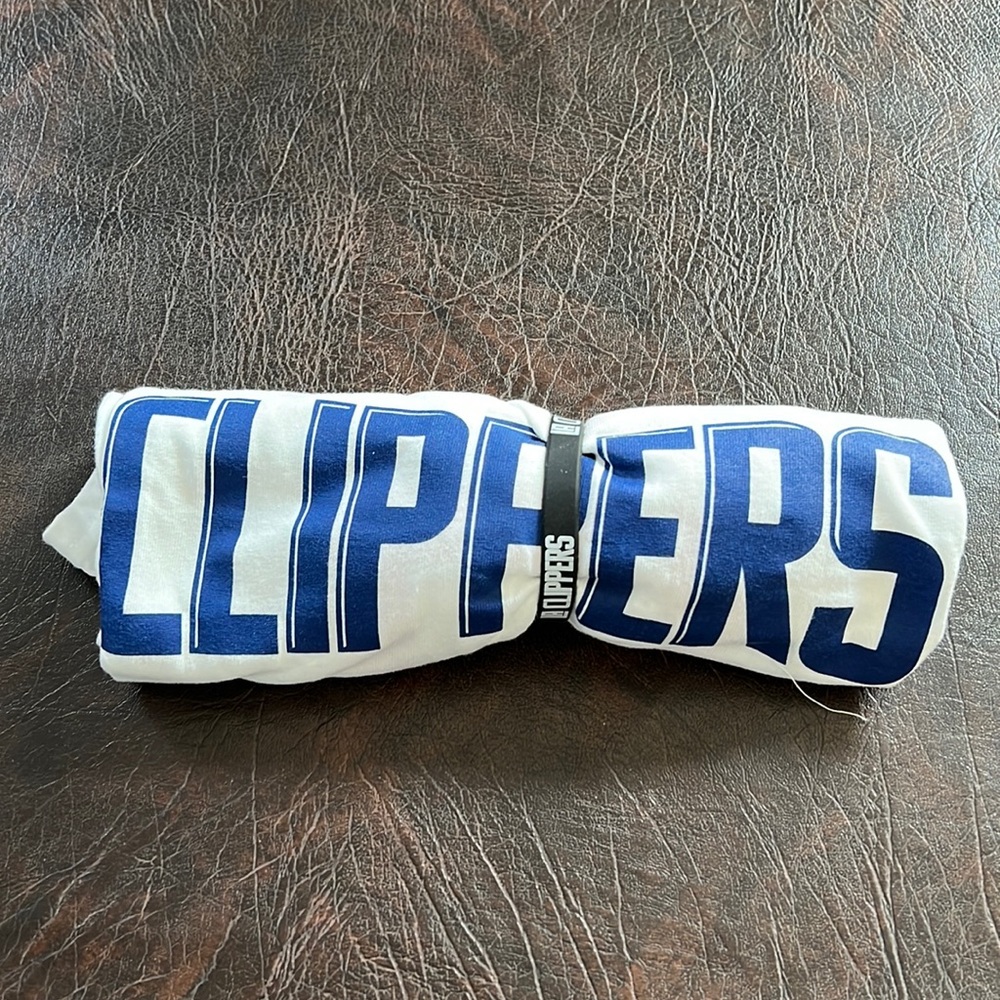 LA Clippers T shirt